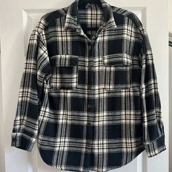 Forever 21 Shirt - Picture 2 of 5